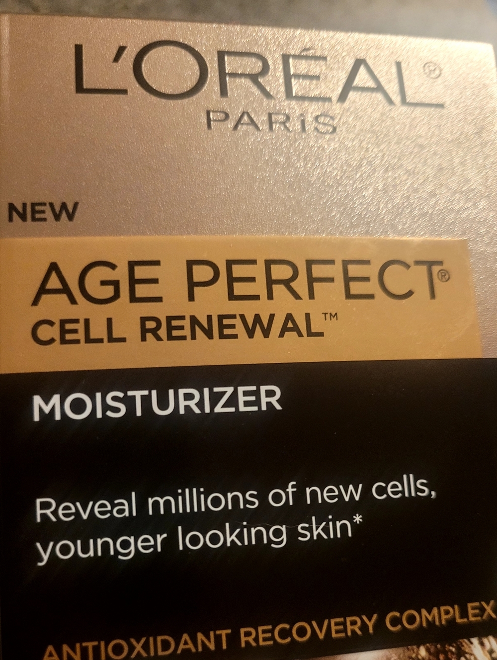 Age Perfect Cell Renewal Moisturizer - Gold✨️